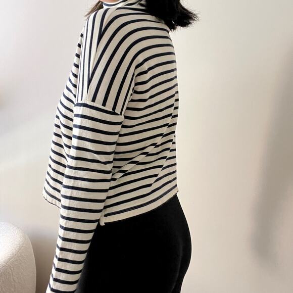 Madewell Striped White & Navy Blue Cropped Turtleneck Sweater Size XS - Picture 10 of 13